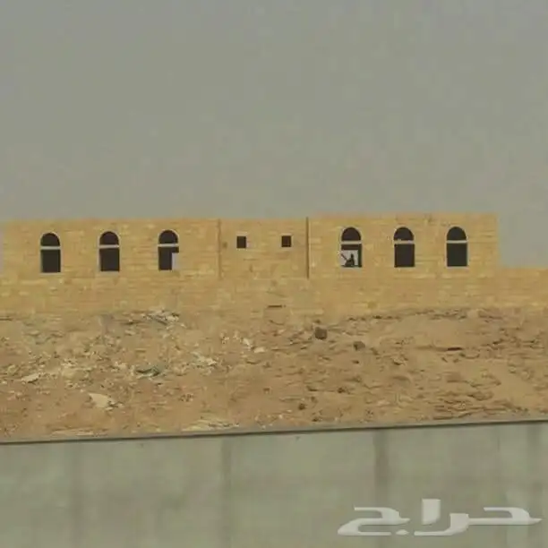 لتنفيذ اعمال التراث من الطين الطبيعي وخشب الاثل وعسيب النخل 0