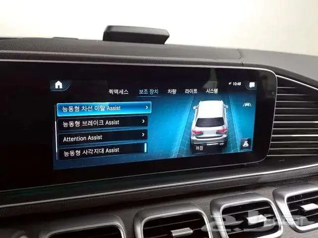 مرسيدس GLS580 موديل 2021 10