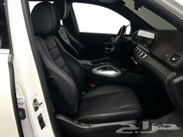 مرسيدس GLS580 موديل 2021 18