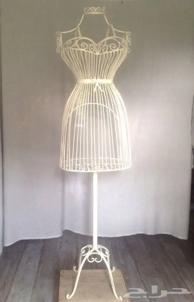 ايجار منكان للفستان 2