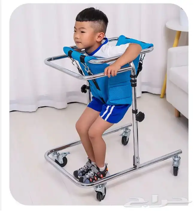 طفل كفيف محتاج عربية خاصة 0