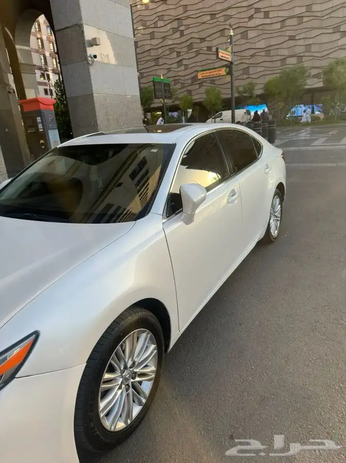 لكزس Es 2018 نص فل 6