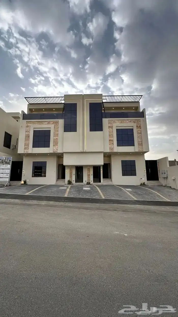 شقق بنظام ادوار مستقلة بموقع مميز للبيع من المالك مباشرة 0