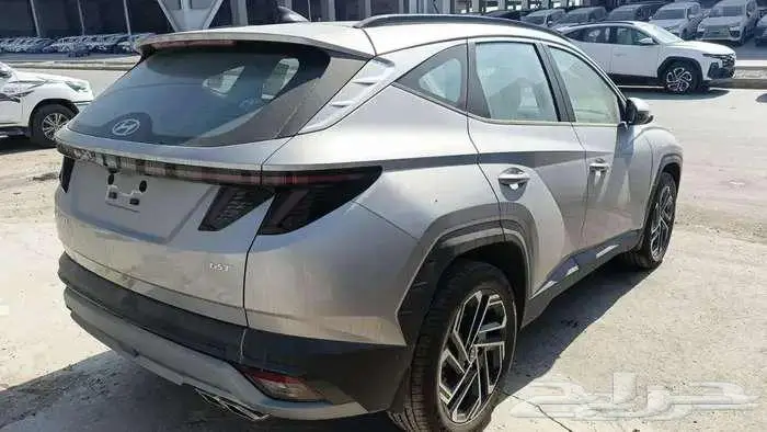 هيونداي توسان 1.6 كومفورت 2025 102850 2