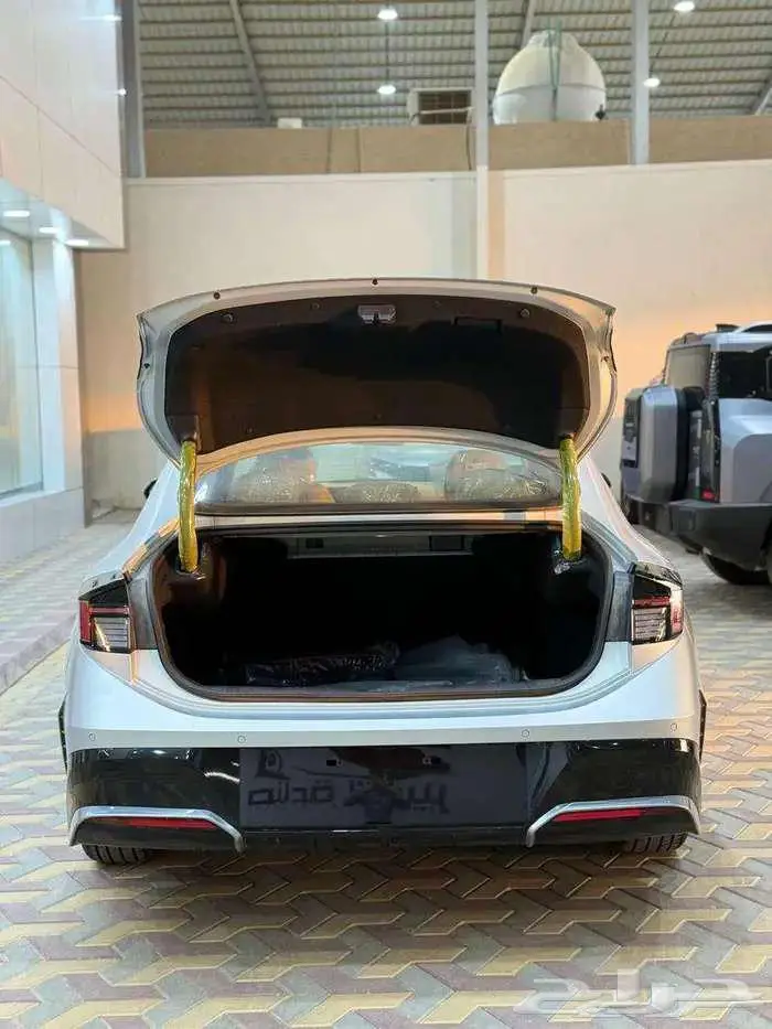 هيونداي سوناتا 2025 قير اوتماتيك بنزين 11