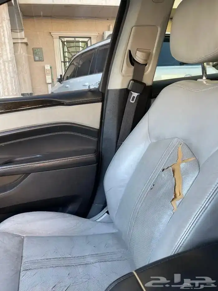 كاديلاك SRX فل كامل 2013 9