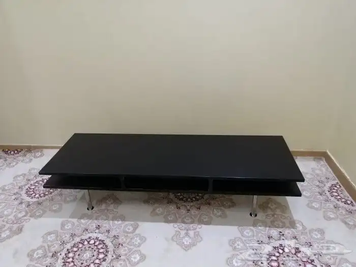 طاولة تلفزيون من ايكيا 0