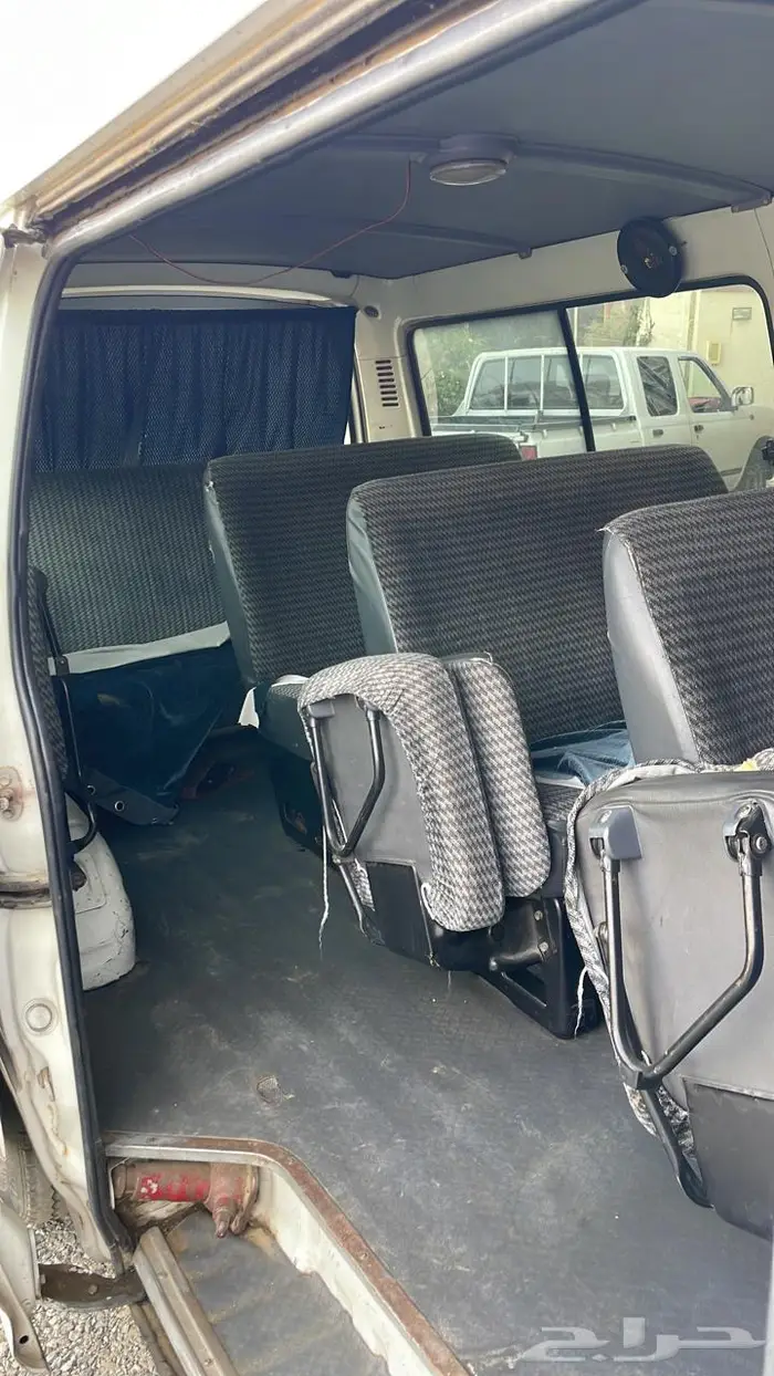 تويوتا باص هاي ايس 9