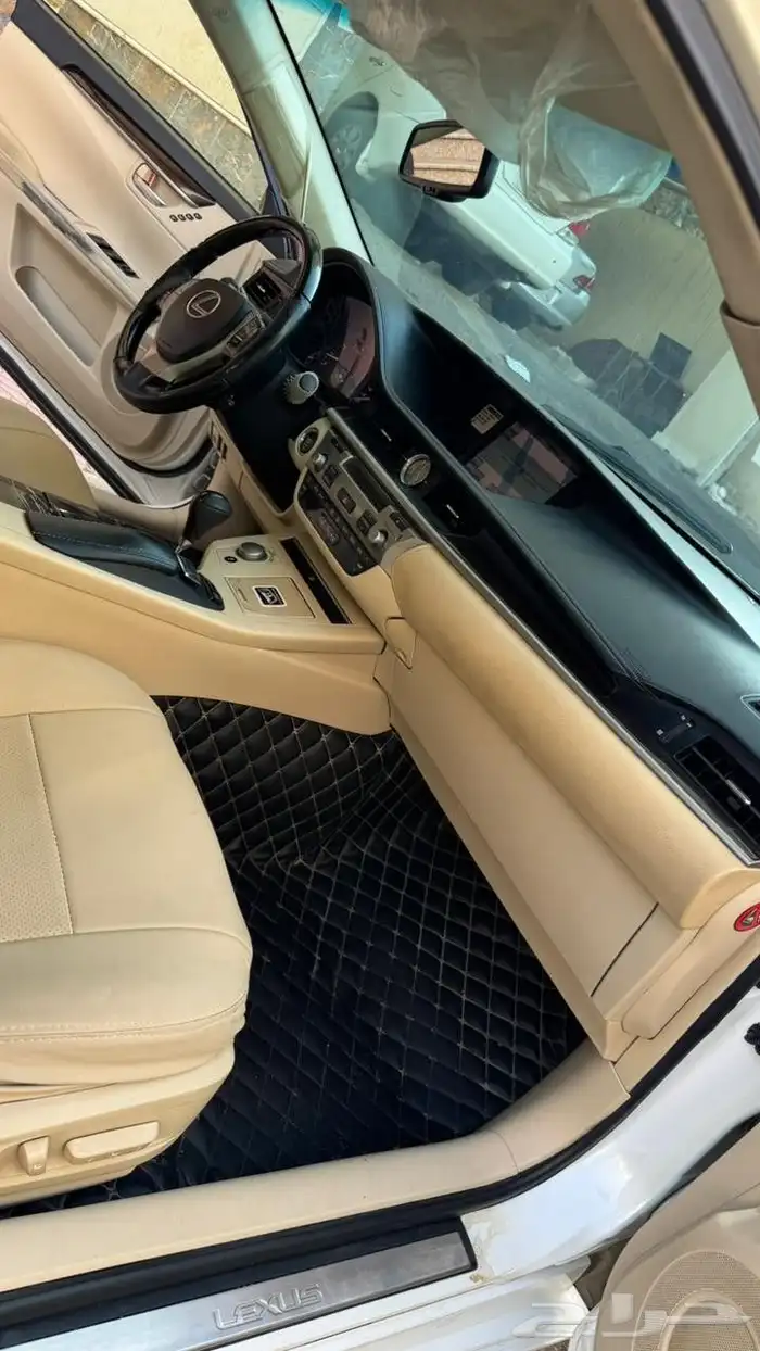 لكزس 2013 5