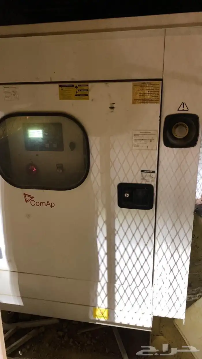 مكينه مولد كهرباء مستخدمه للبيع 1