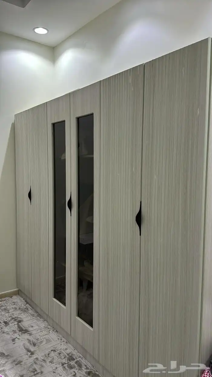 دولاب ملابس 0