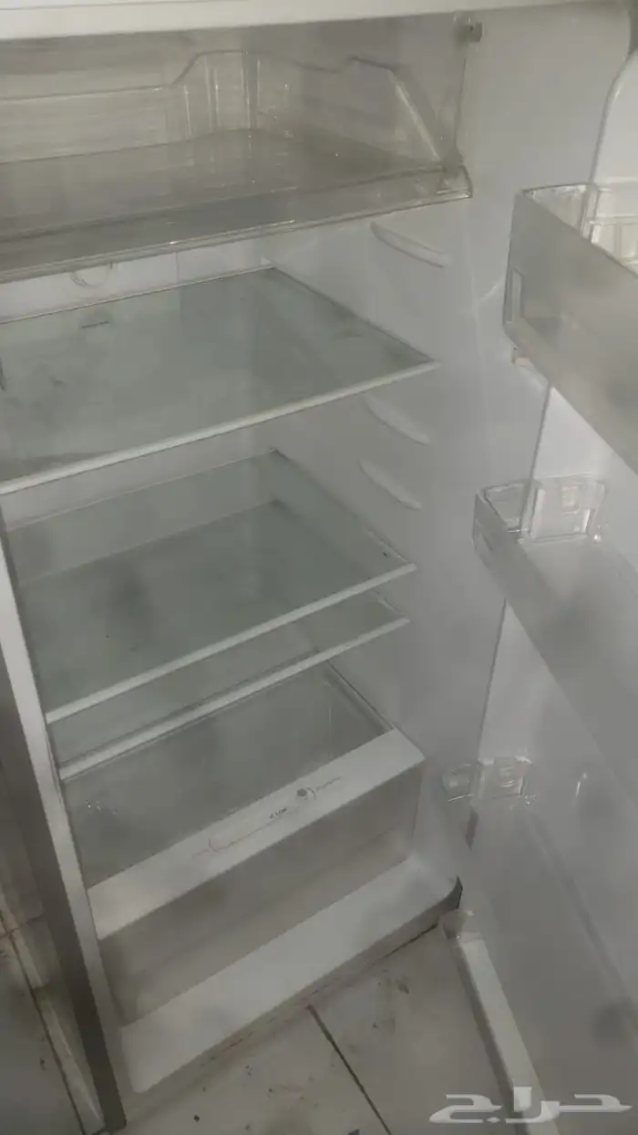 ثلاجة للبيع جدة العزيزية 3
