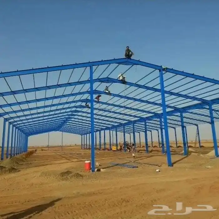 كما يوجد هناجر بمواصفات عالية وممتازة مثل الهناجر للشركات ال 1