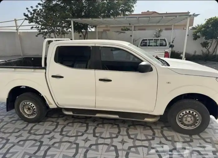 للبيع نيسان نفارا 2