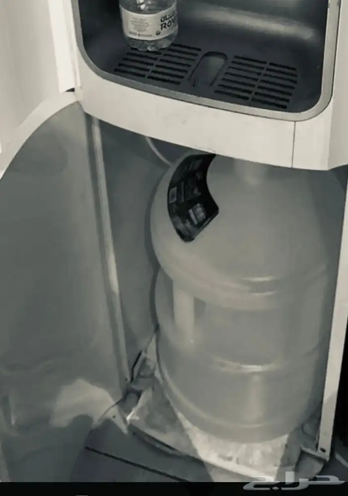 براد ماء تحميل سفلي مخفي من شركة (الكترولوكس) 2