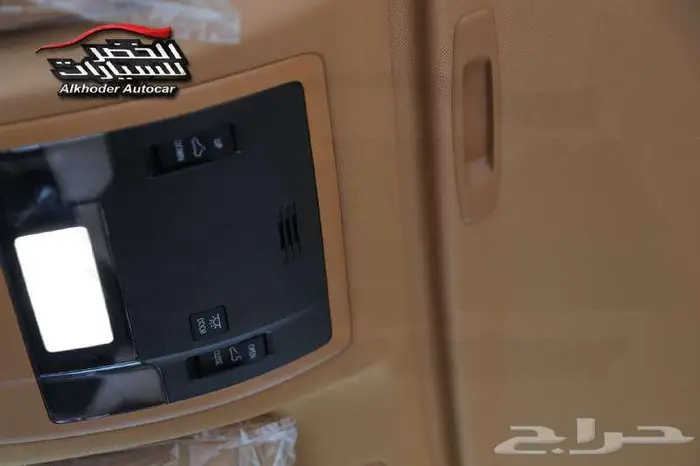 لكزس ES 300 AH 2025 - لدى شركة عبدالمجيد الخضر 5