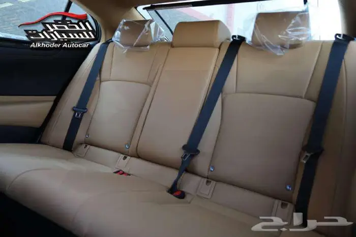 لكزس ES 300 AH 2025 - لدى شركة عبدالمجيد الخضر 14