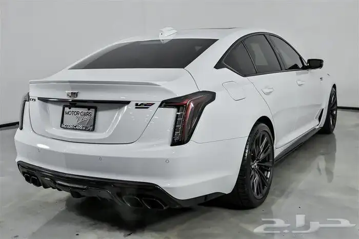 كاديلاك CT5-V Blackwing 2026 قير عادي أصفار 8