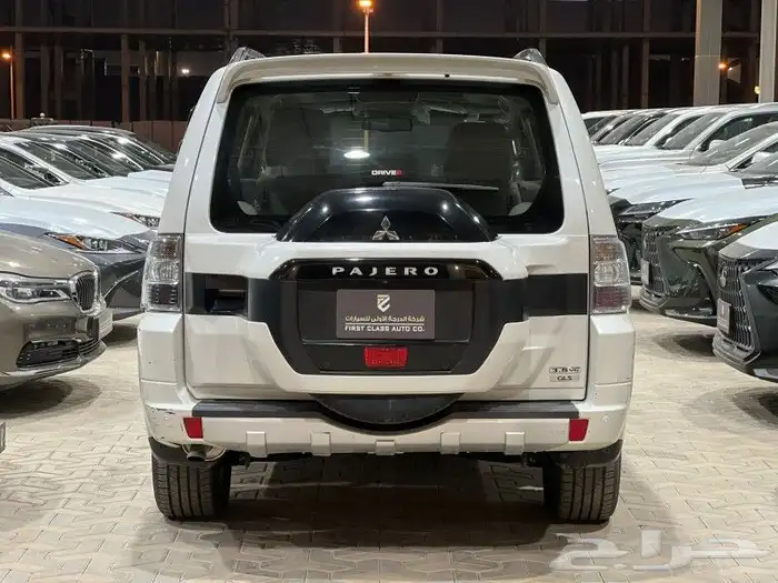 ميتسوبيشي باجيرو 2016 GLS 6