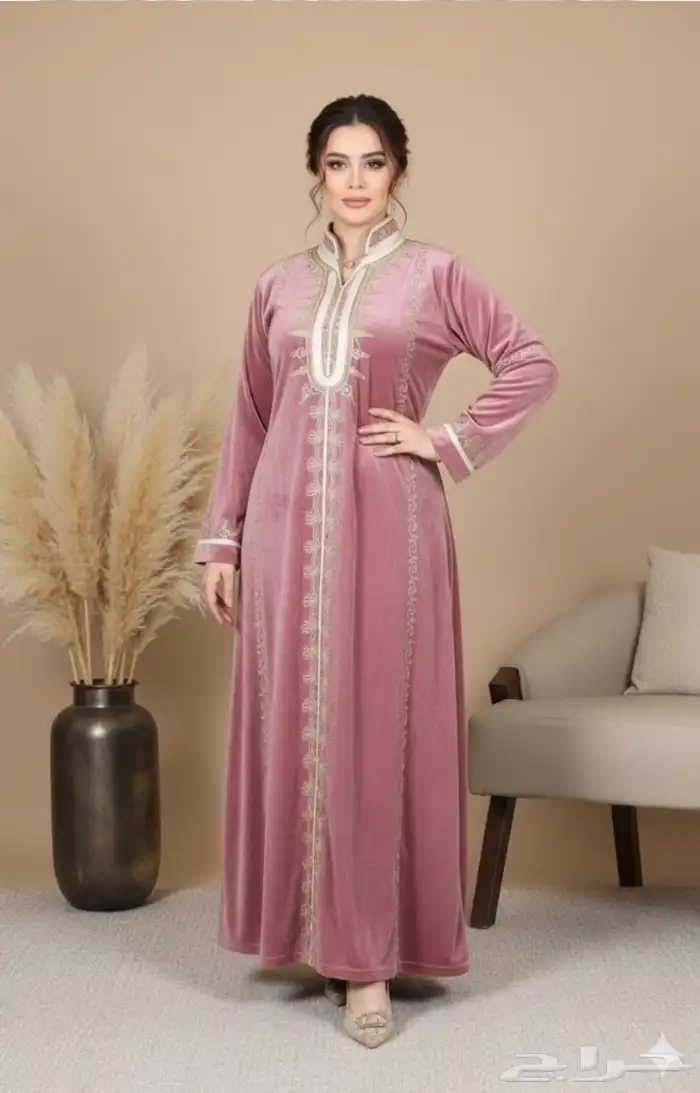 تشكيلة جديدة من جلابيات المخمل بسعر خيالي 2