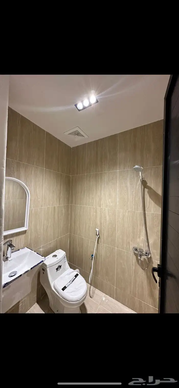 غرف عزاب شمال الرياض 1400شهري 1