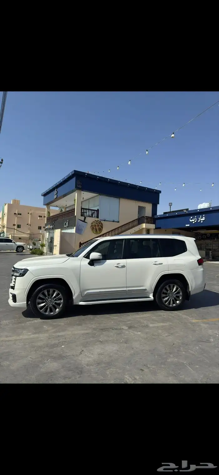 لاندكروزر 2022 L4 3