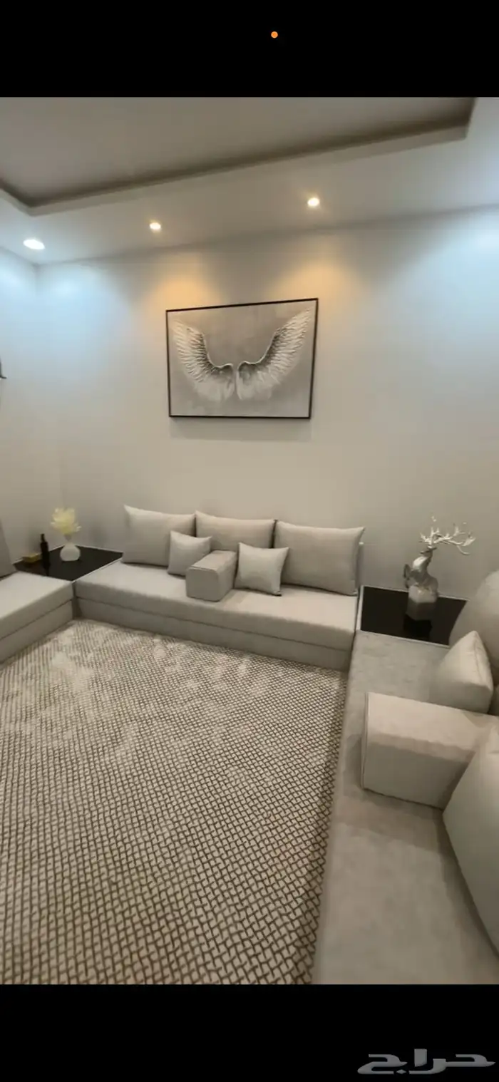 مجلس للبيع بالكامل 1