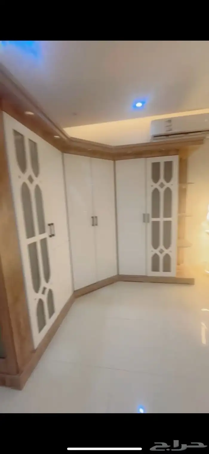 دولاب ملابس 1