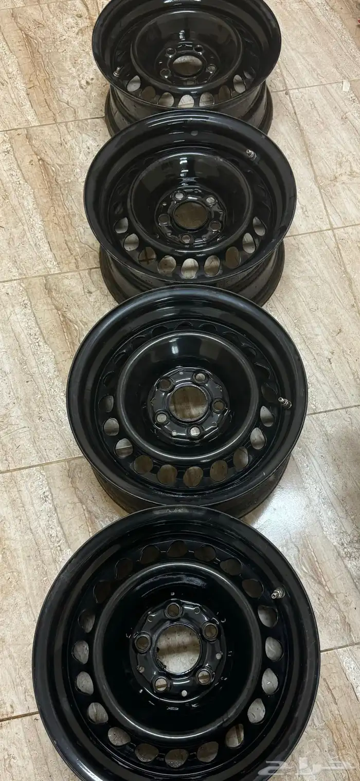 للبيع جنوط مرسدس دمعه تركب على 2005 وتحت 0