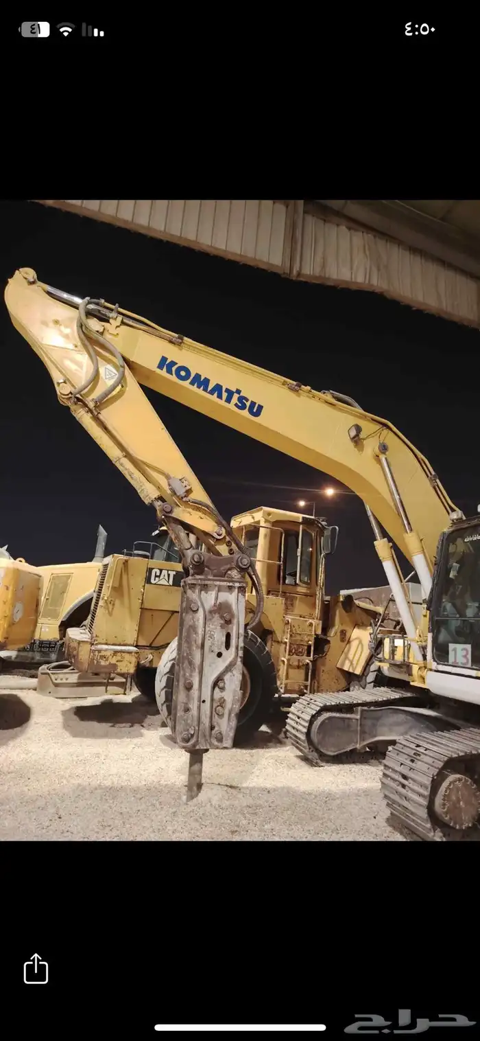 للبيع بكلين كوماتسو م 2011 مقاس 200 مع الدقاق 0