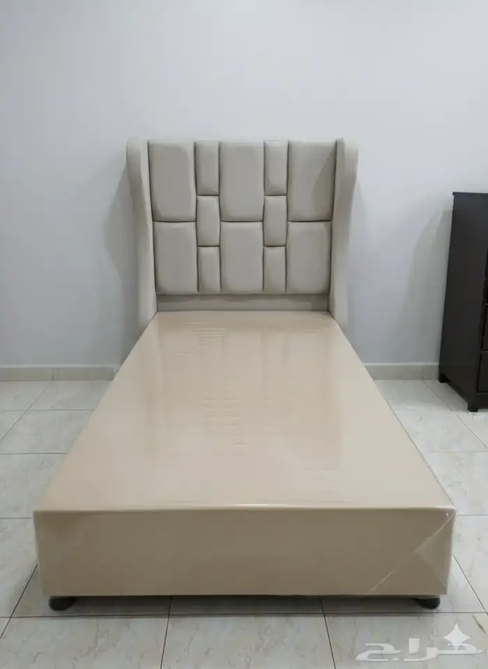 طقم كامل نفر واحد (سرير و مرتبة و مخدة) توصيل مجاني (دمام) 1