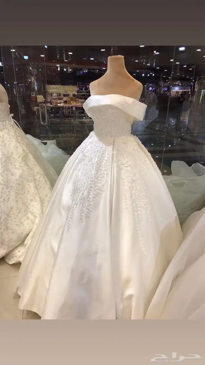 فستان للبيع او للإيجار 0