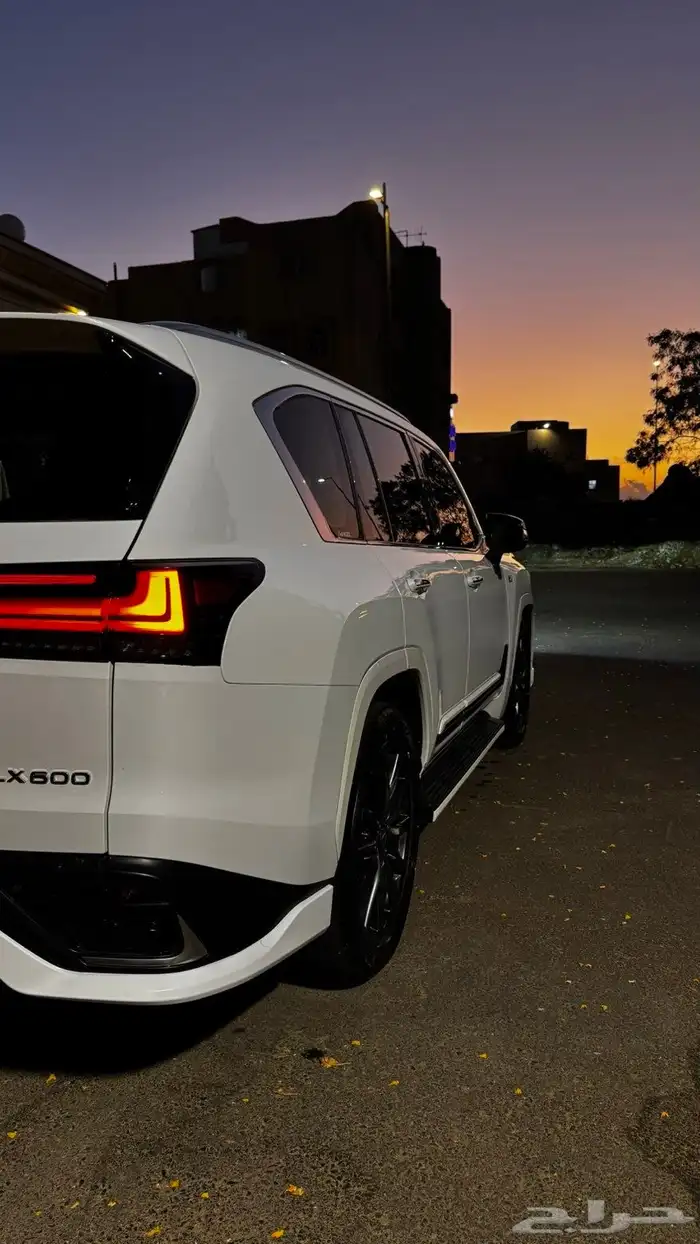 لكزس 2024 اف سبورت 3