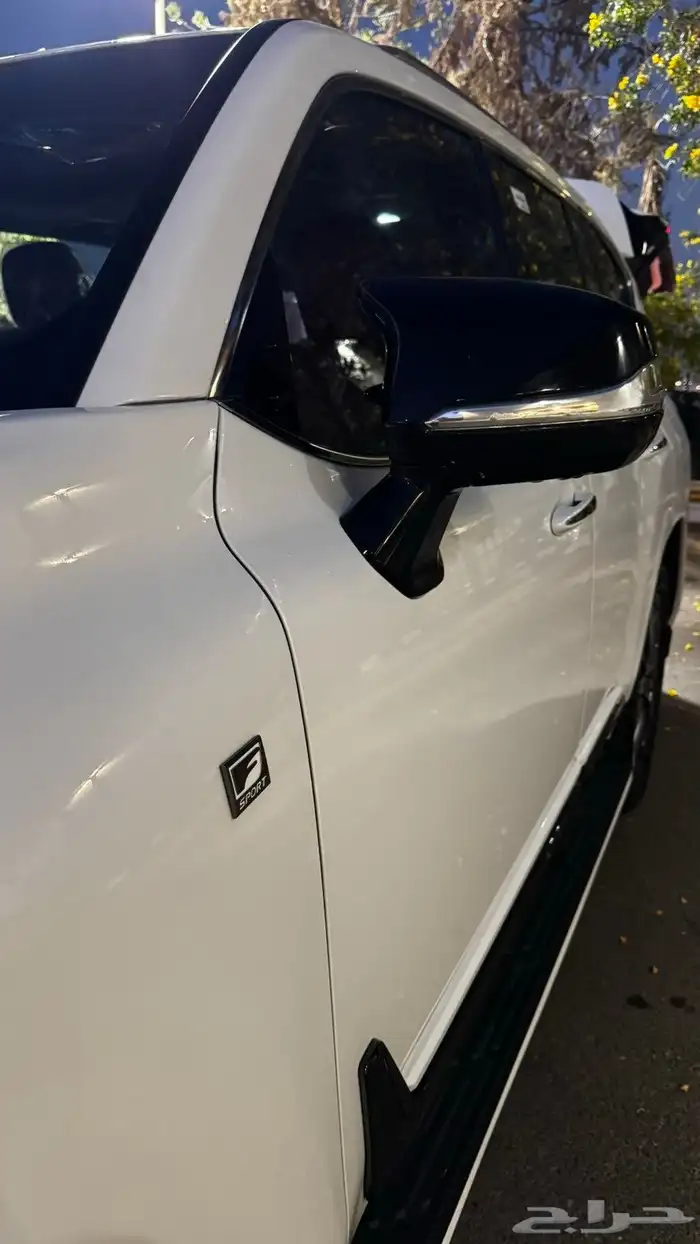 لكزس 2024 اف سبورت 5