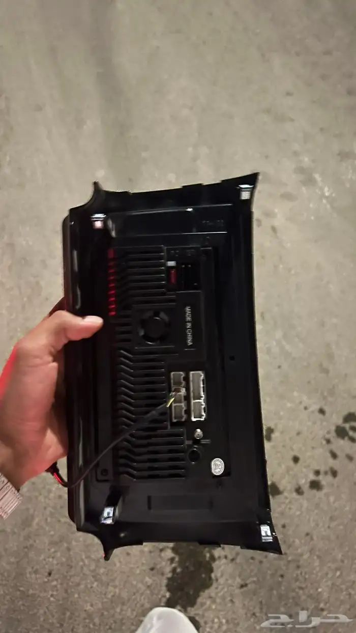 شاشة أندرويد سياره كبيره 8