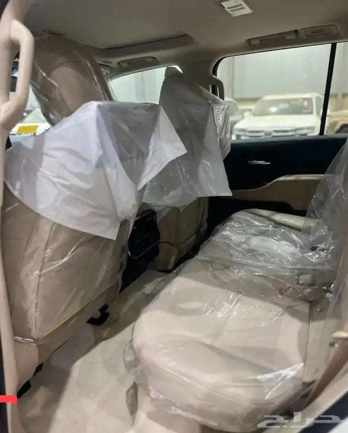 تويوتا لاندكروزر جي اكس ار L4 2025 10