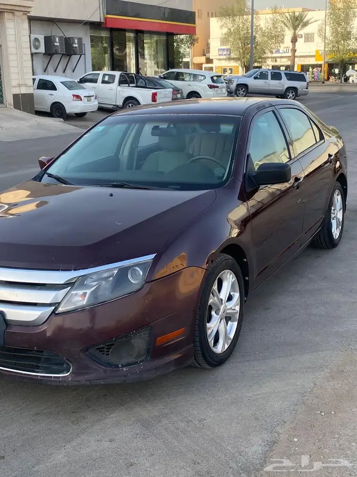 فورد فيوجن عنابي 2012 0