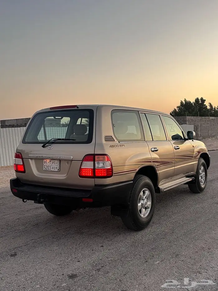 لاندكروزر 2006 جي اكس 1