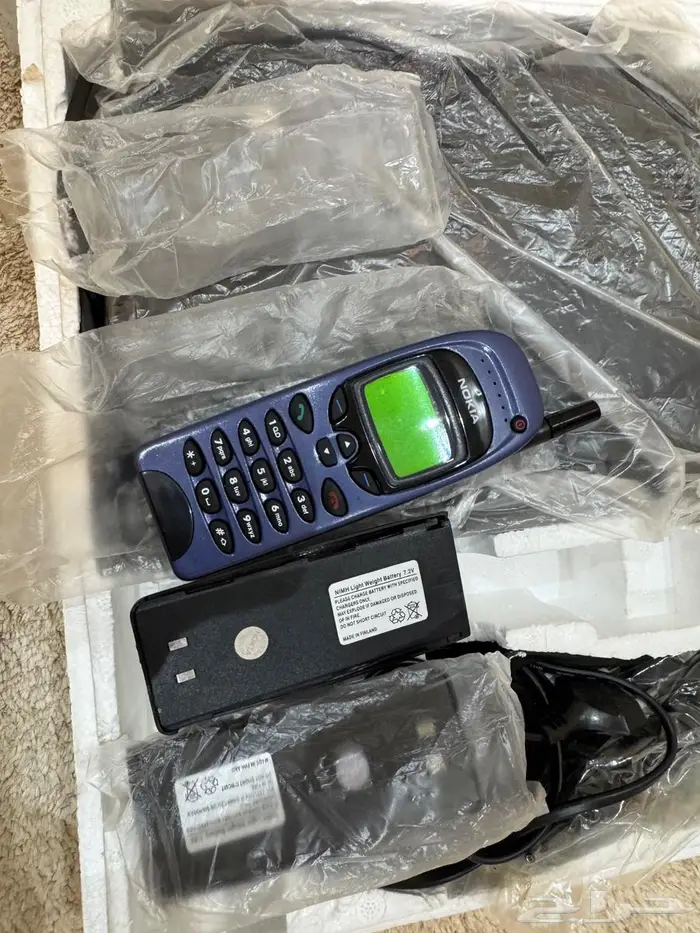 للبيع نوكيا 6150 فنلندي جديد بكرتونه وأكياسه 2002 0
