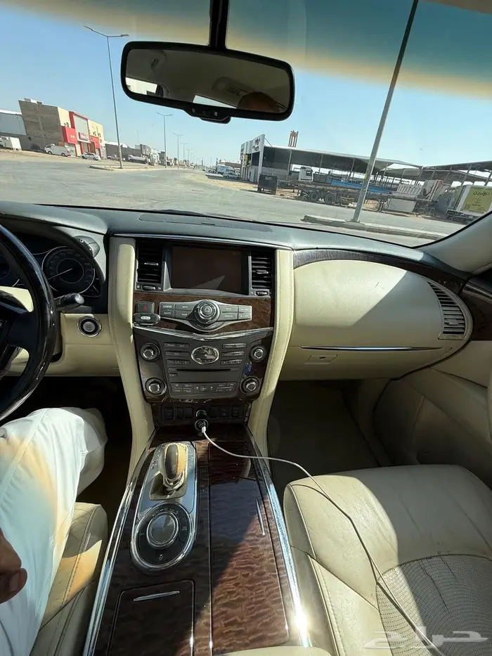 انفينتي QX80 2016 2