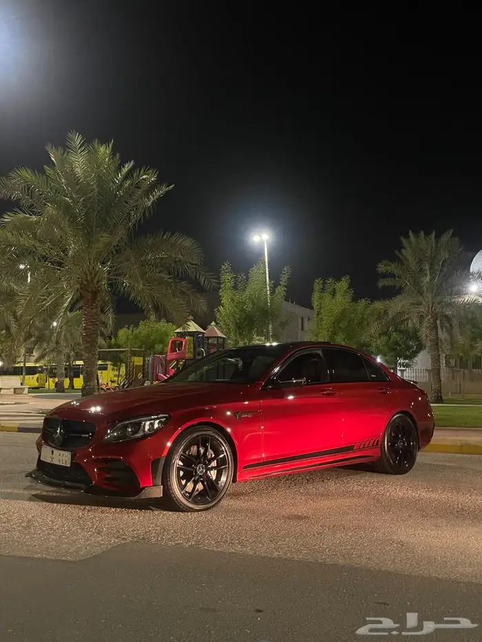 للبيع مرسيدس c43 2019 لون احمر مميز 19