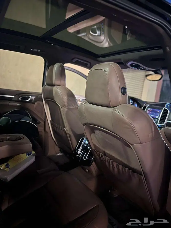 بورش كايين 2011   أسود أنيق وفخم 8