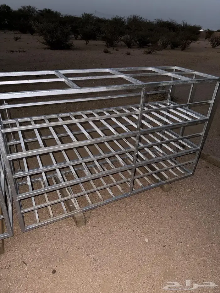 اقفاص طبليات نحل للبيع لها قفل ضد السرقة وعبث القرود 2