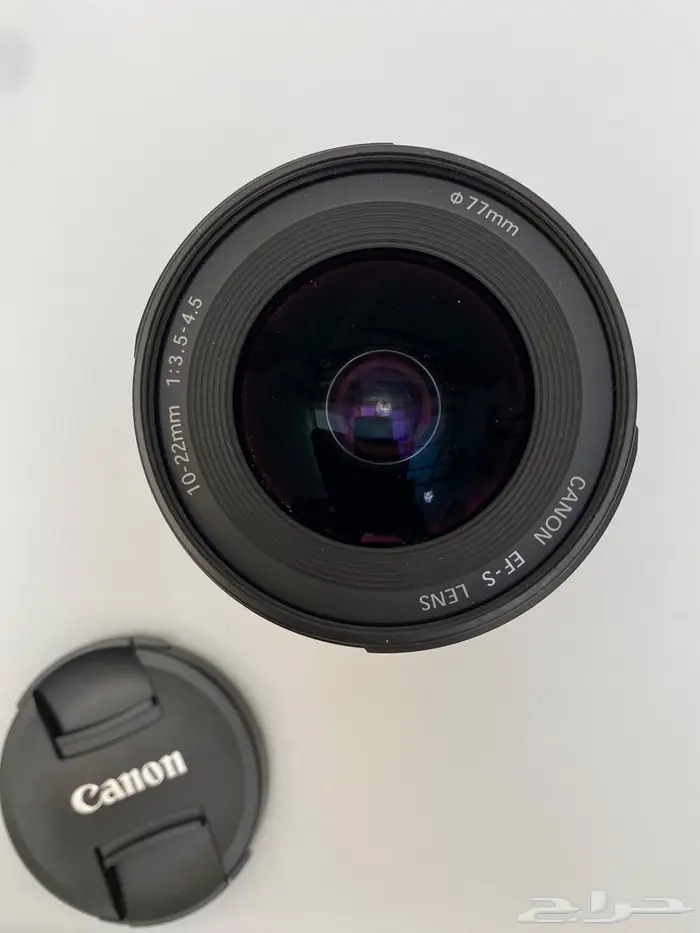 عدسة كاميرا Canon 7