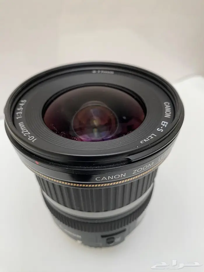 عدسة كاميرا Canon 6