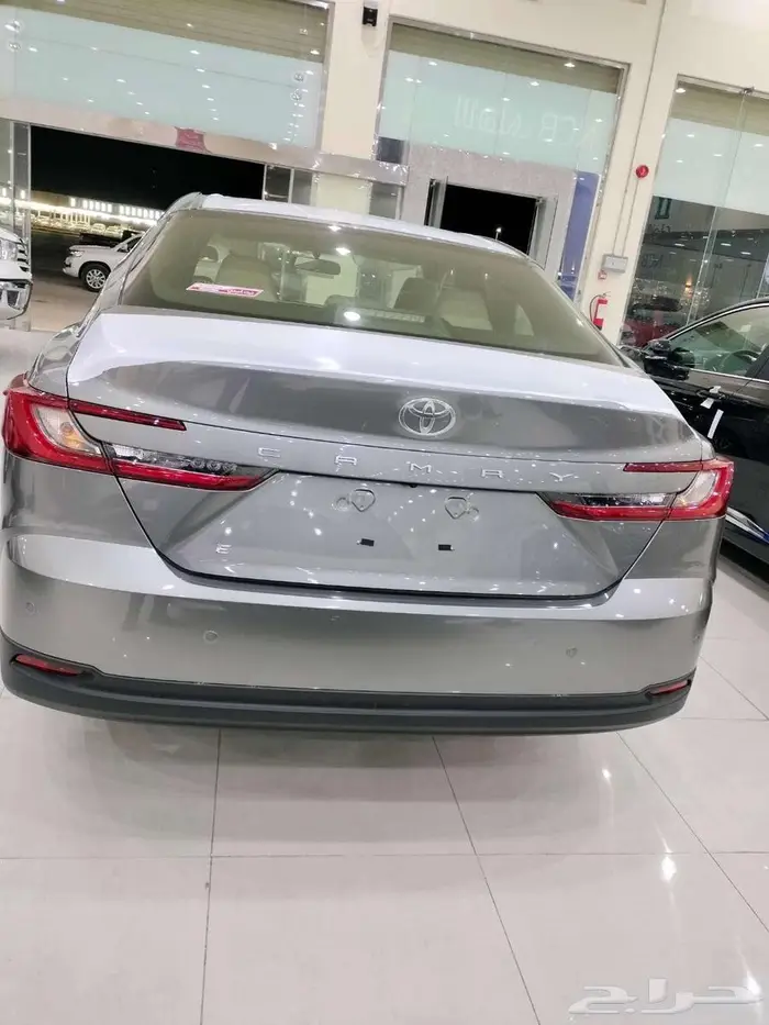 تويوتا كامري E 2025 استاندر بنزين سعودي 3