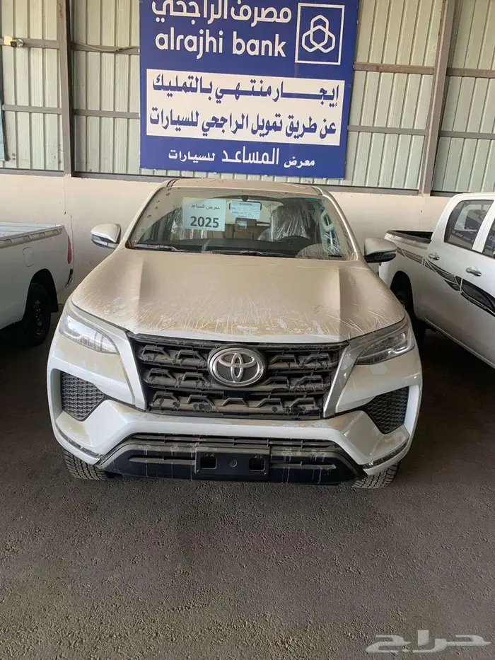 تويوتا فورتشنر 2025 بنزين GX2 كاش واقساط وعروض مميزه 0