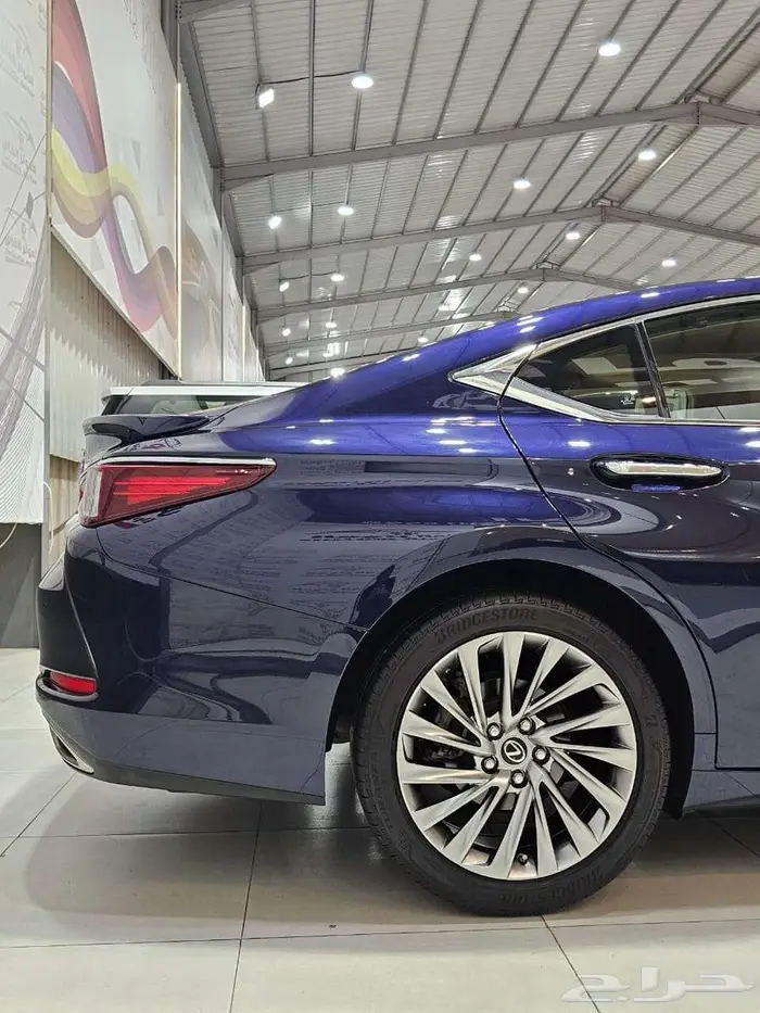 لكزس 2022 ES350 ( فل شبه الجديد ) 8