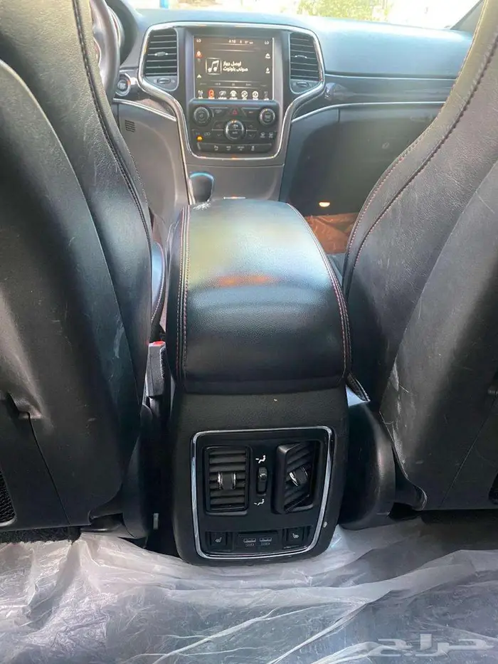 جيب جراند شيروكي تريل هوك2017 بانوراما فل كامل للبيع 27