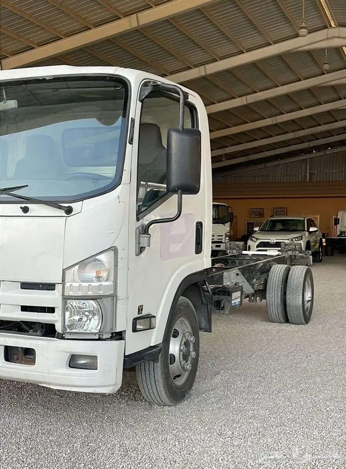 ايسوزو دينا شاص 5 متر تيربو قير عادي 2014 1